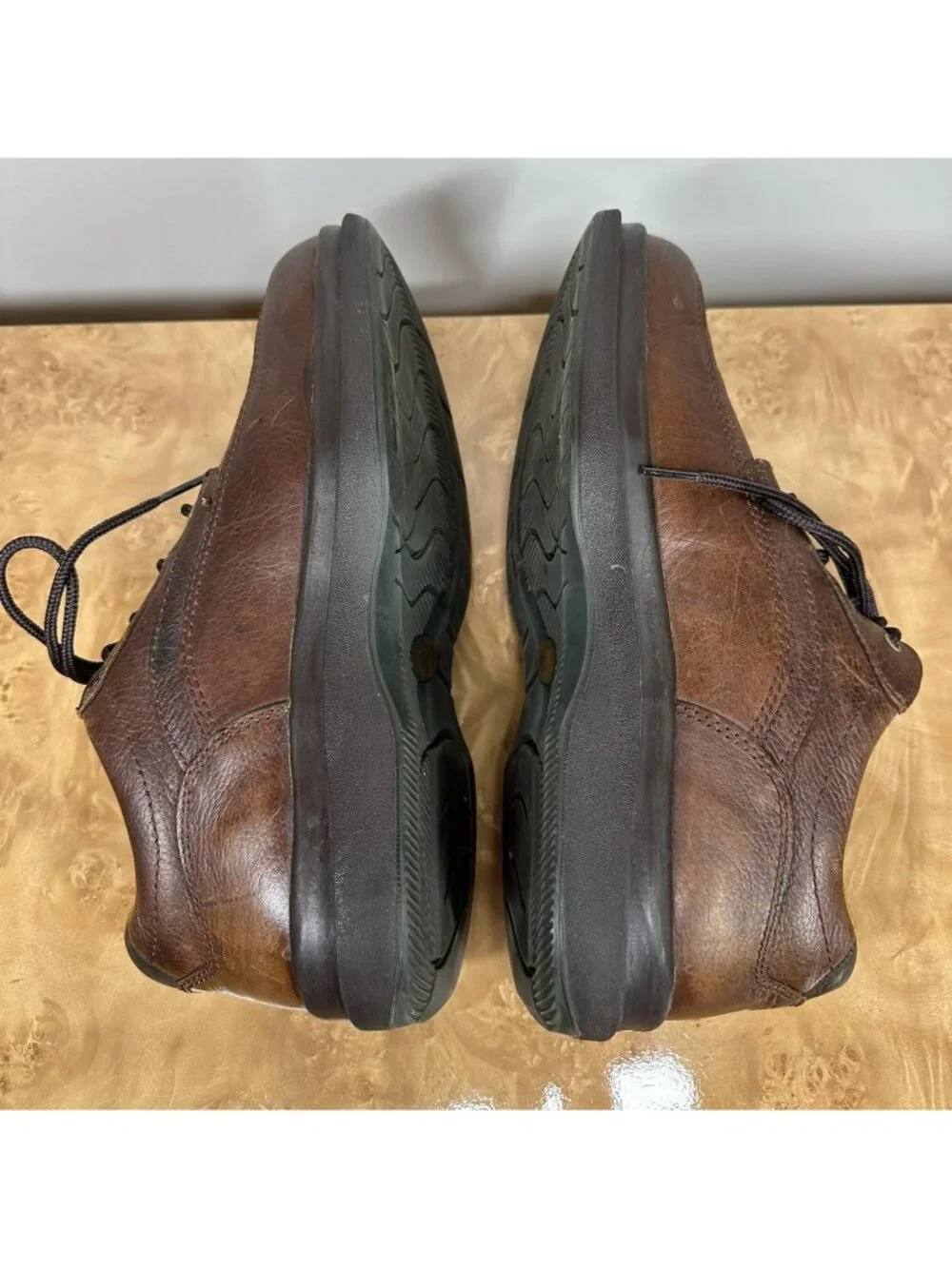 Red Wing 668 Mens 10 EE Brown Leather Moc Toe Oxford Comfort Work Shoes